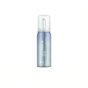 Spuma de par Blonde Life Brilliant Tone Violet Smoothing Foam pentru neutralizarea tonurilor de galben 50ml
