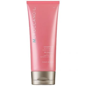 Conditioner Moroccanoil pentru hidratare si stralucire cu aroma de trandafir 200ml