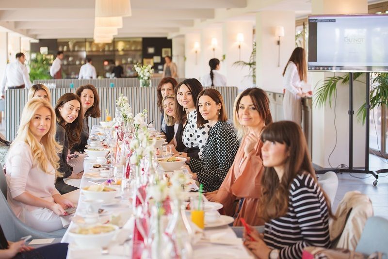 GUINOT - Hydra Peeling, alternativa la medicina estetica, pentru regenerarea tenului