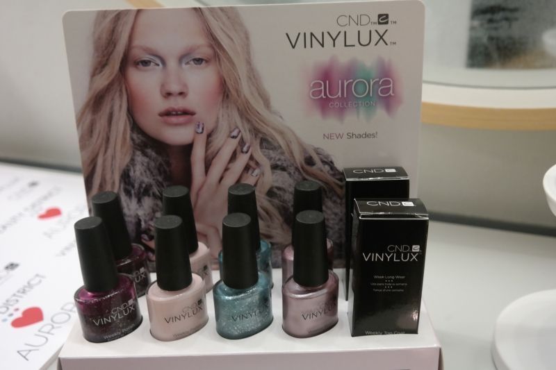 LANSARE AURORA HOLIDAY STYLE – NAIL ART DE SARBATOARE.