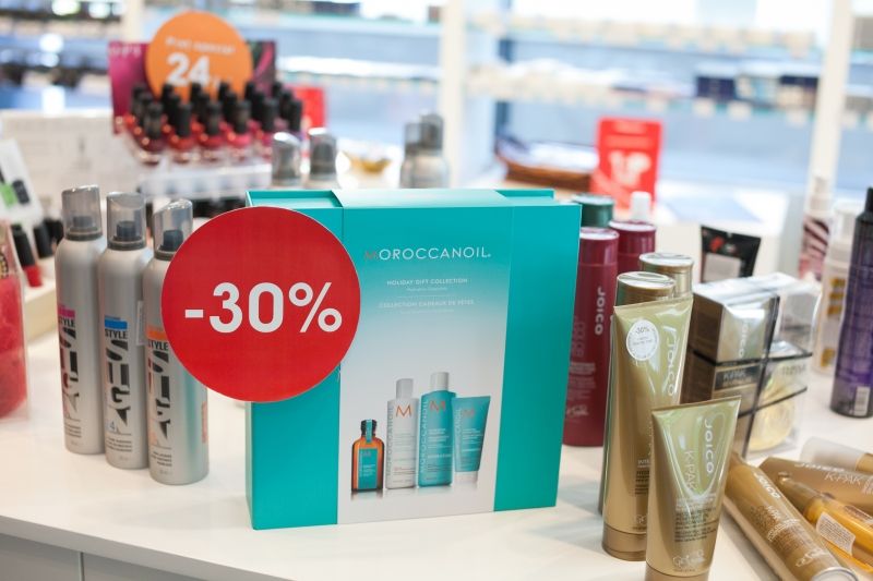 VEDETELE AU AFLAT NOUTATILE DIN INDUSTRIA FRUMUSETII LA TOPLINE – TOP BEAUTY TRADE SHOW